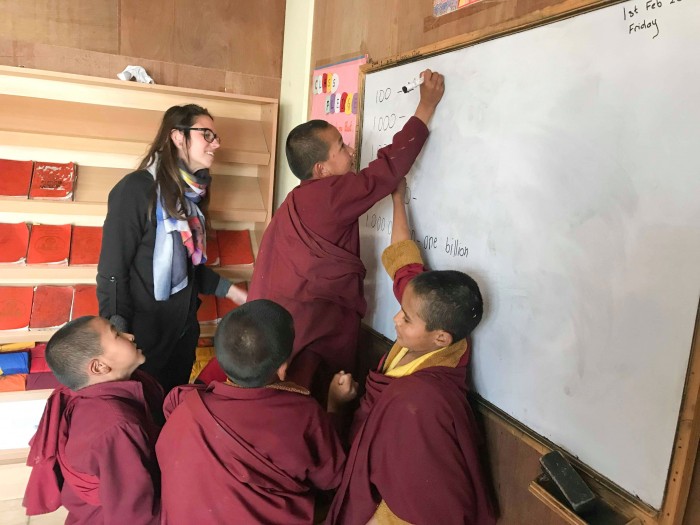 【ネパール – カトマンズ】仏教僧院教育プログラム