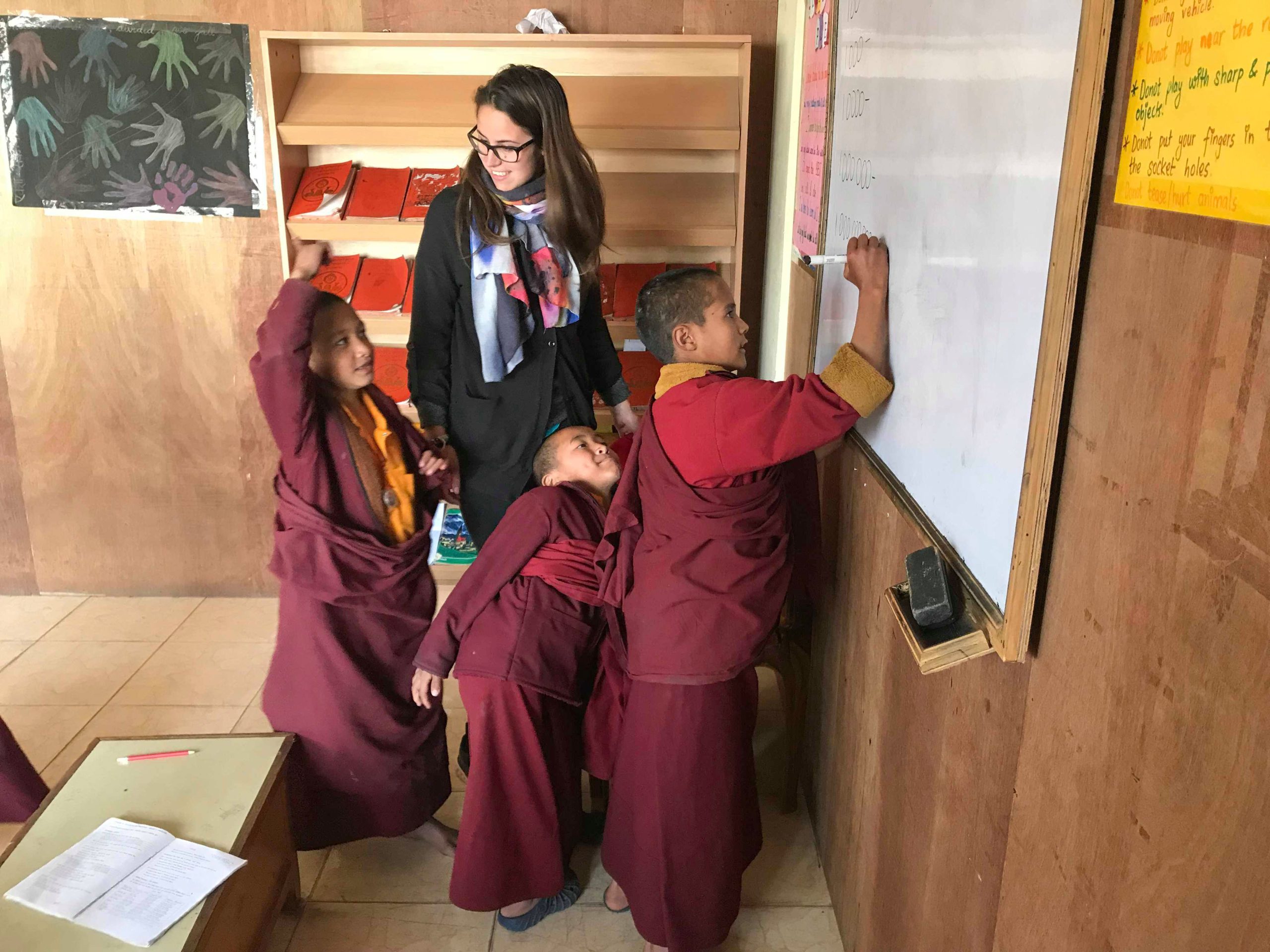 【ネパール – カトマンズ】仏教僧院教育プログラムスケジュール画像