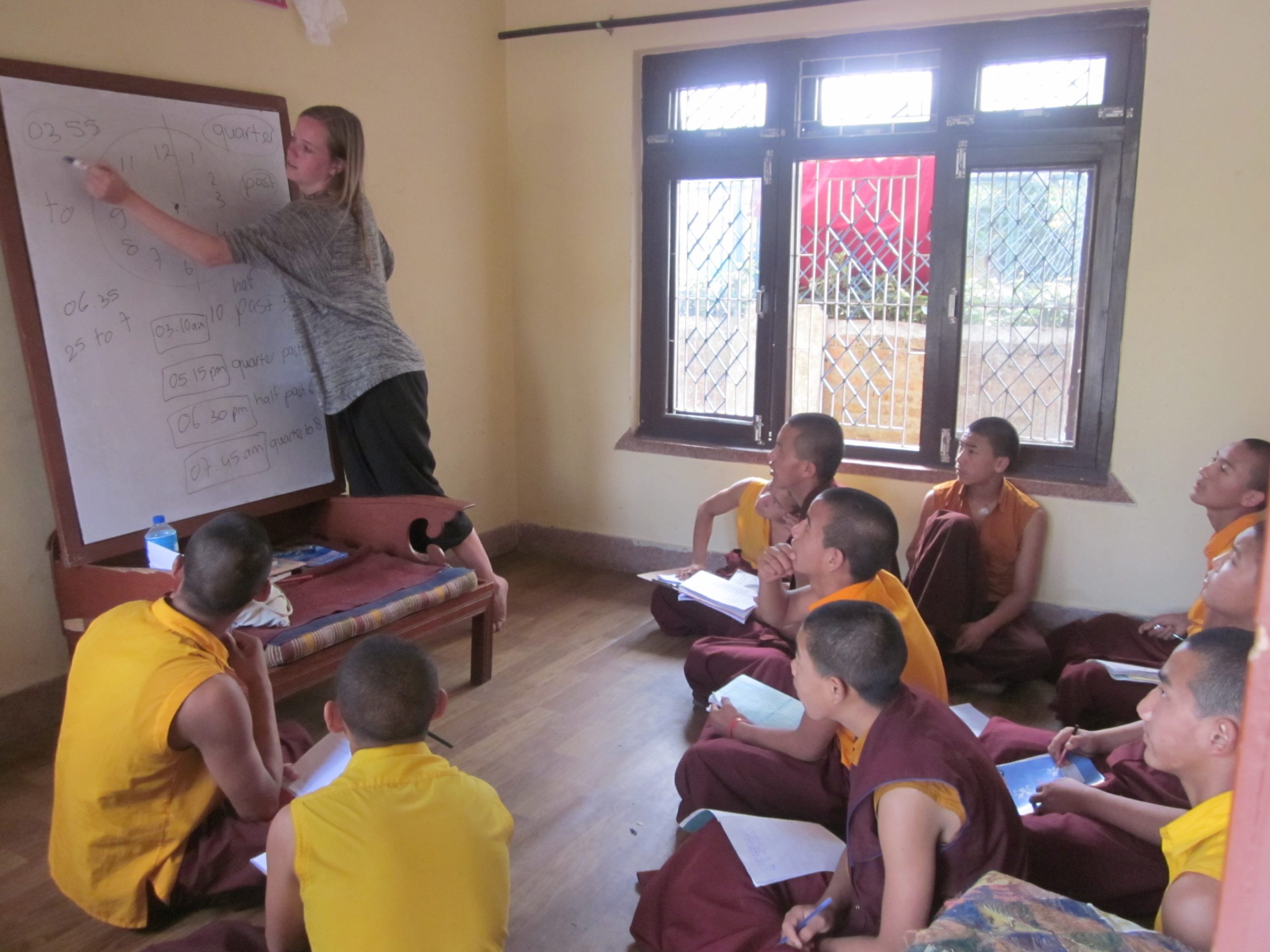 【ネパール – カトマンズ】仏教僧院教育プログラム業務内容画像