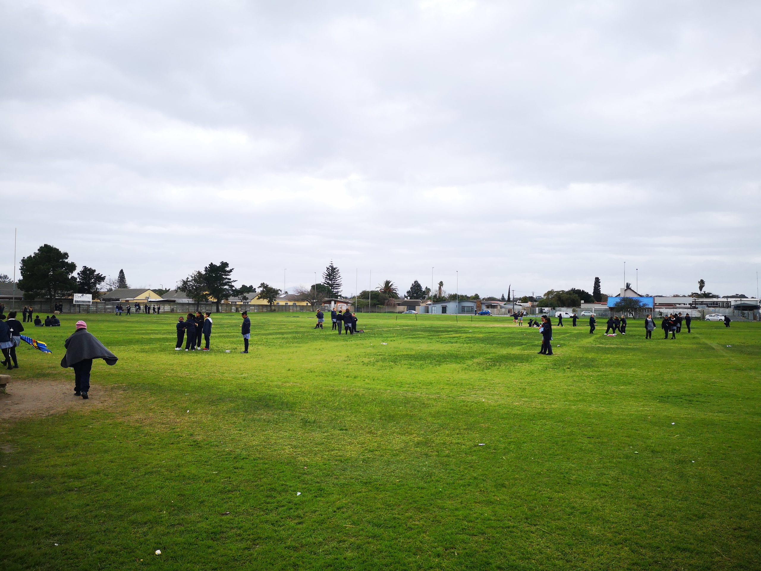 【南アフリカ共和国】小学校で教育プログラム