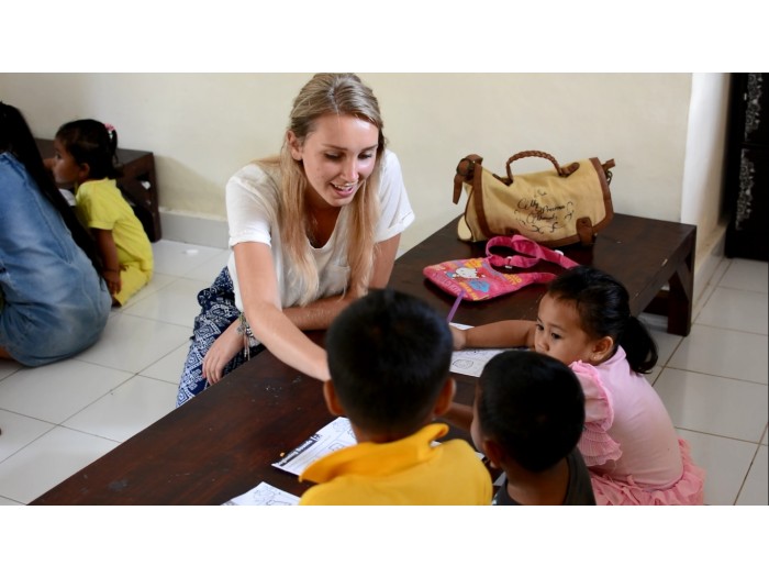 【インドネシア – ロビナ】チャイルドケアプログラム