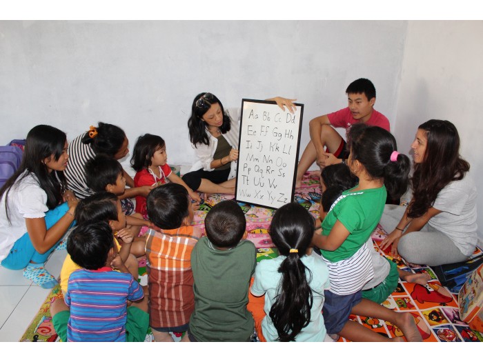 【インドネシア – ロビナ】チャイルドケアプログラム