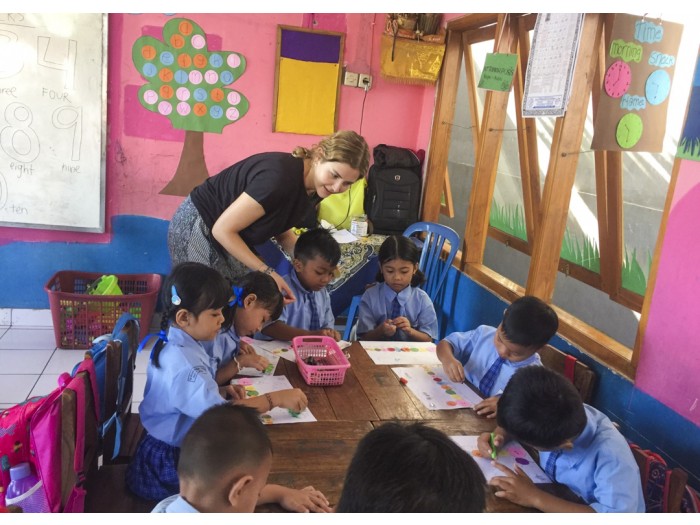 【インドネシア – ロビナ】教育プログラム