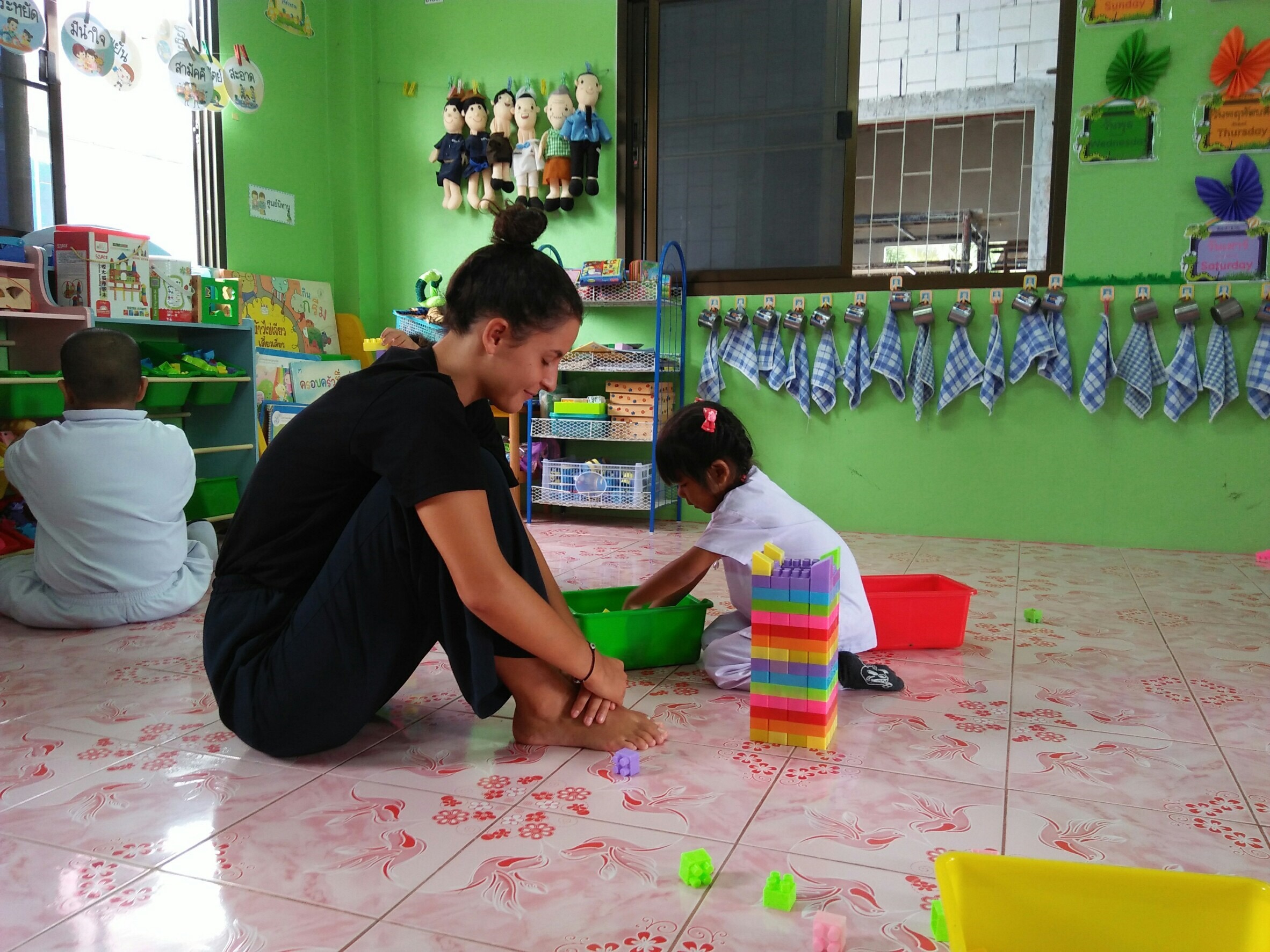 【タイ-ホアヒン】チャイルドケアプログラムスケジュール画像