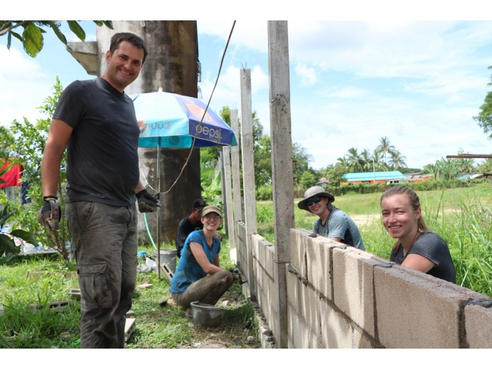 【ラオス】建設と改修