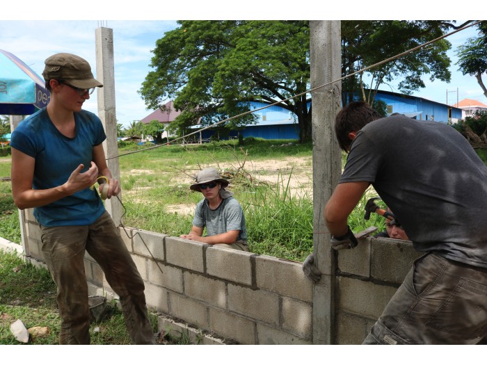 【ラオス】建設と改修
