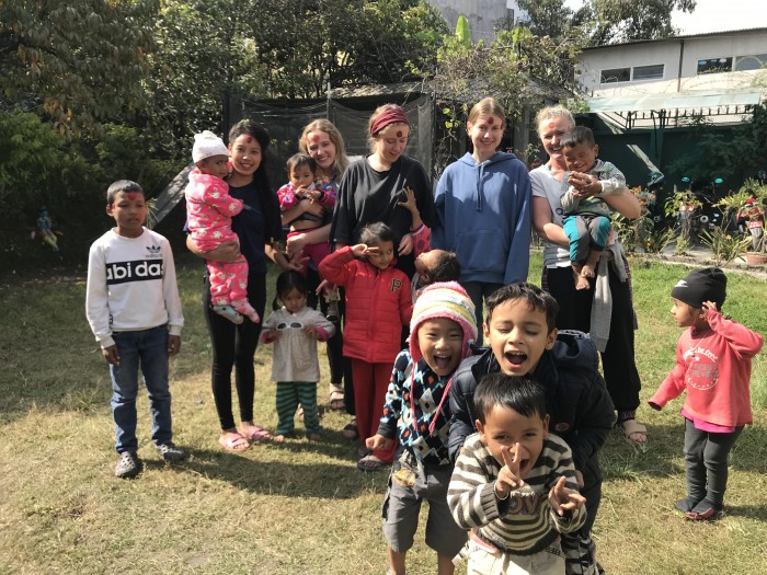 【ネパール – カトマンズ】チャイルドケアプログラム