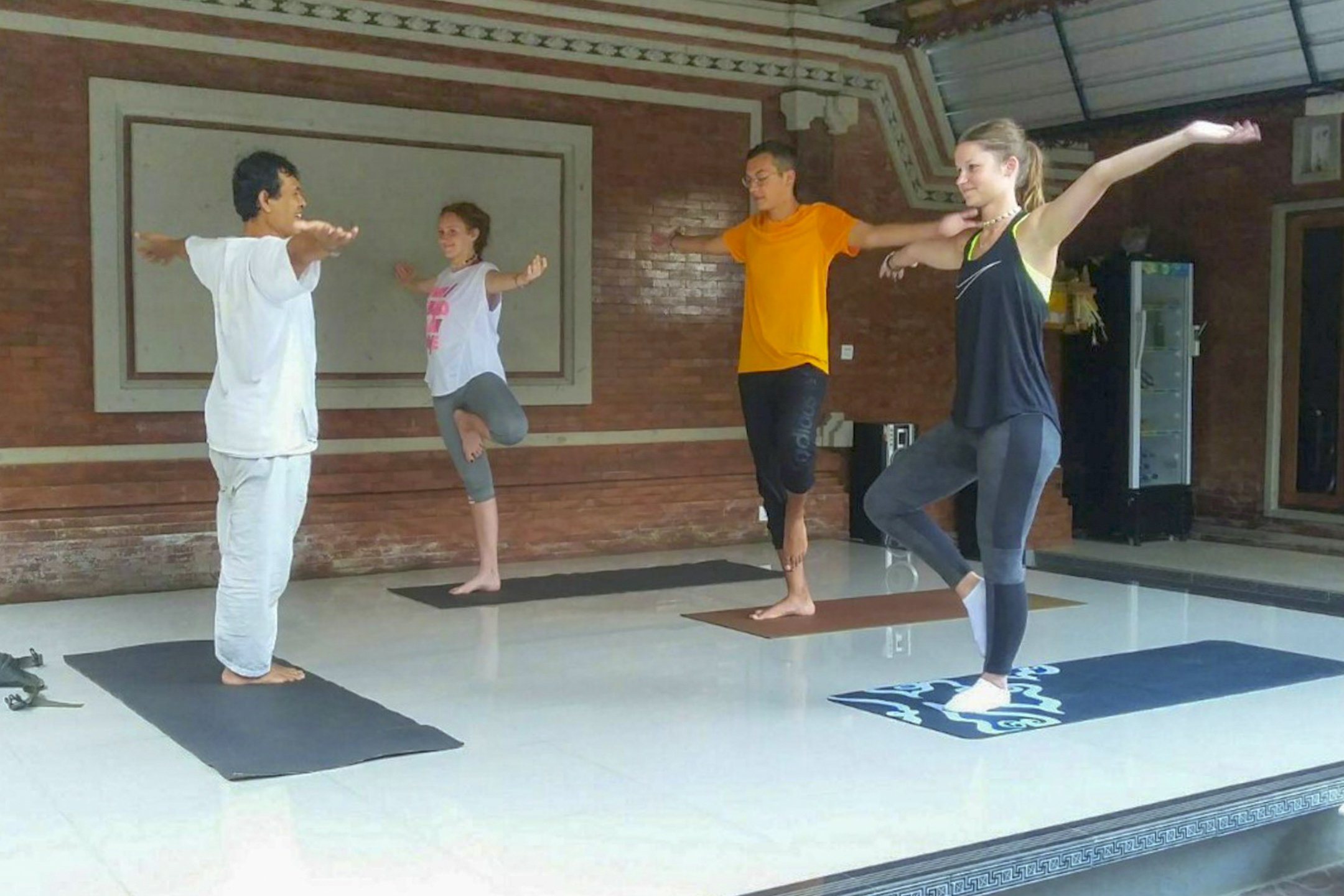 【インドネシア –  ロビナ】ヨガと瞑想プログラム業務内容画像