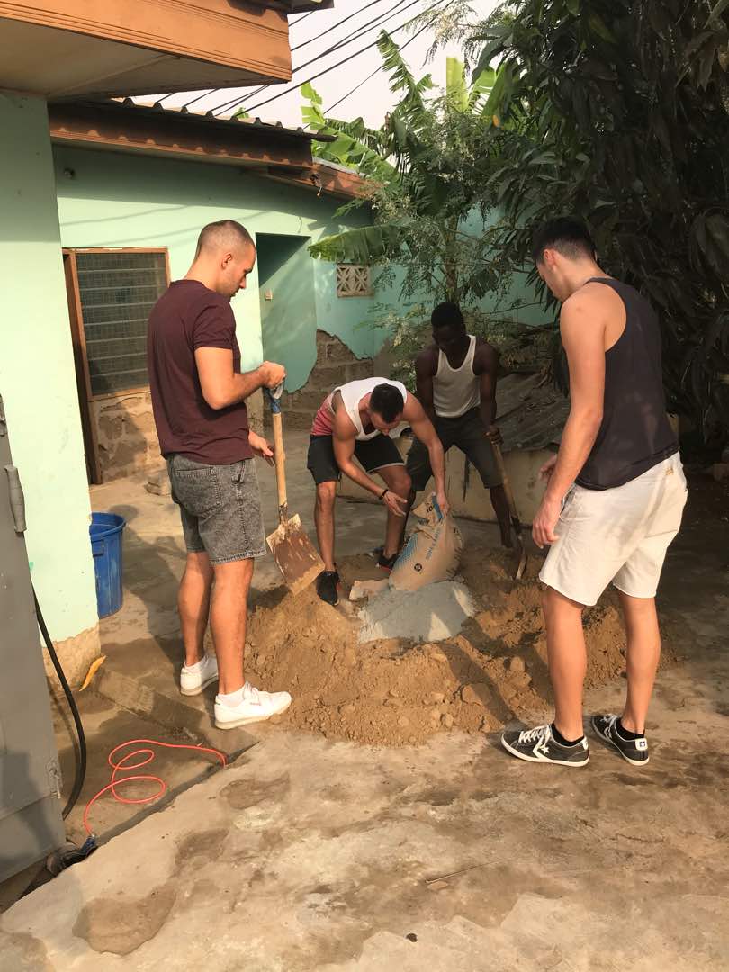 【ガーナ】建築と改修プログラム