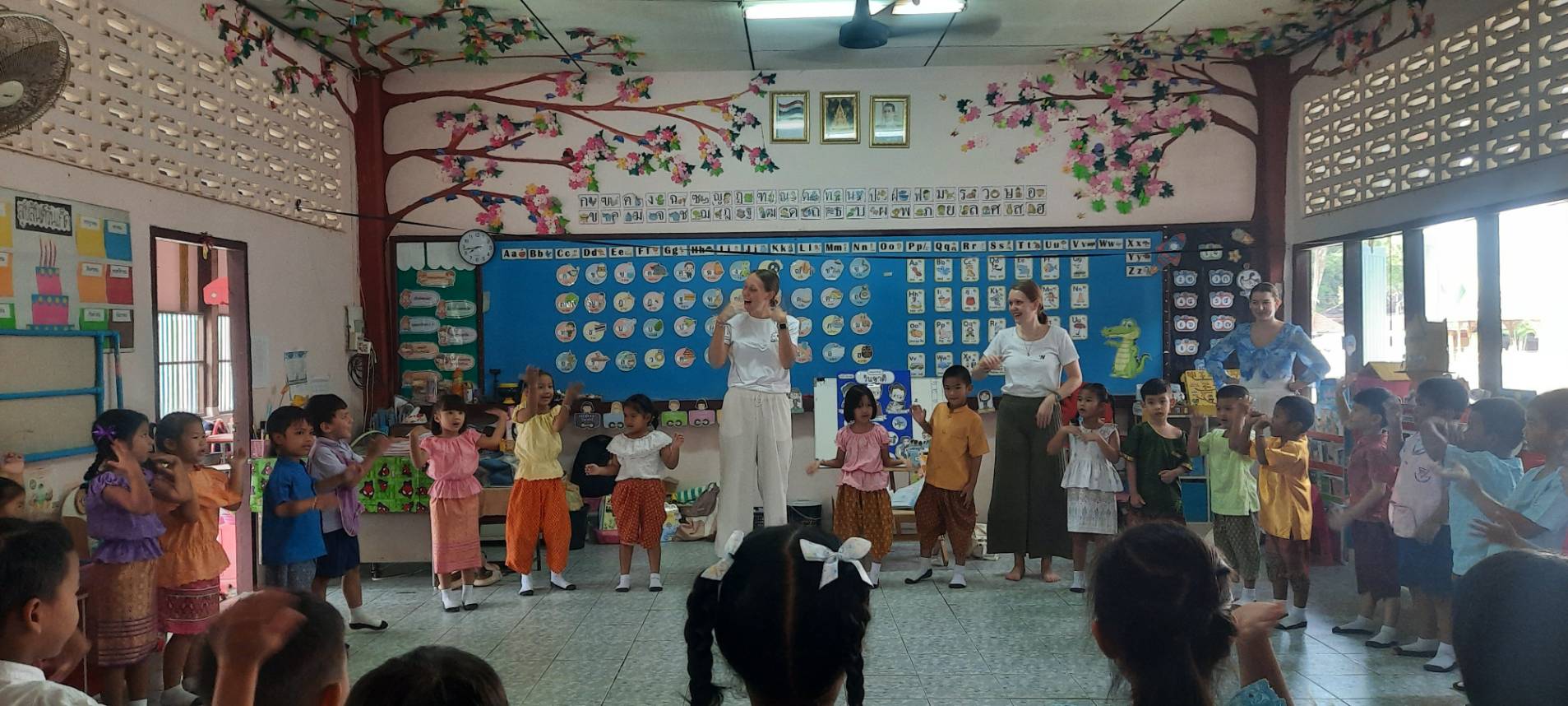 【タイ – サムイ島】教育プログラム業務内容画像